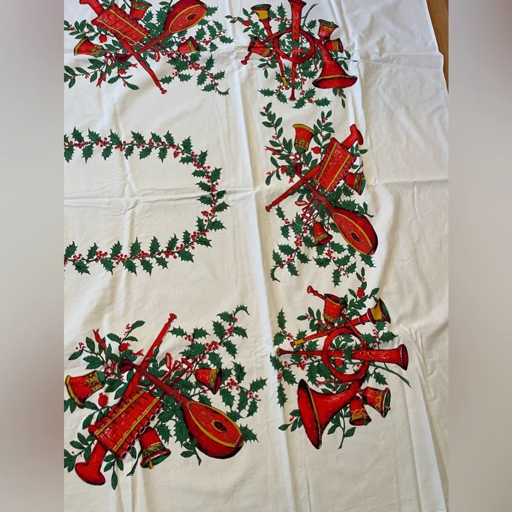 Fallani &‎ Cohn made in USA all cotton mid century heavy tablecloth-Christmas